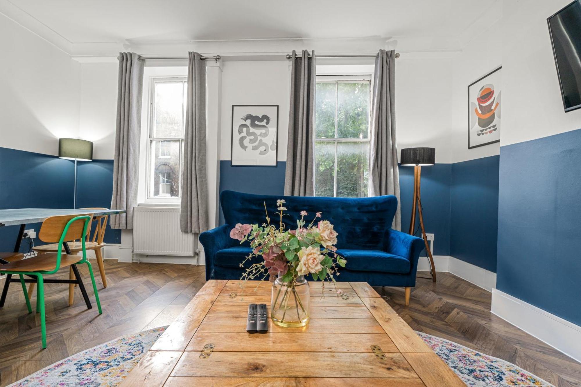Casa vacanze 5-bedroom In Sleeps 14 Londra