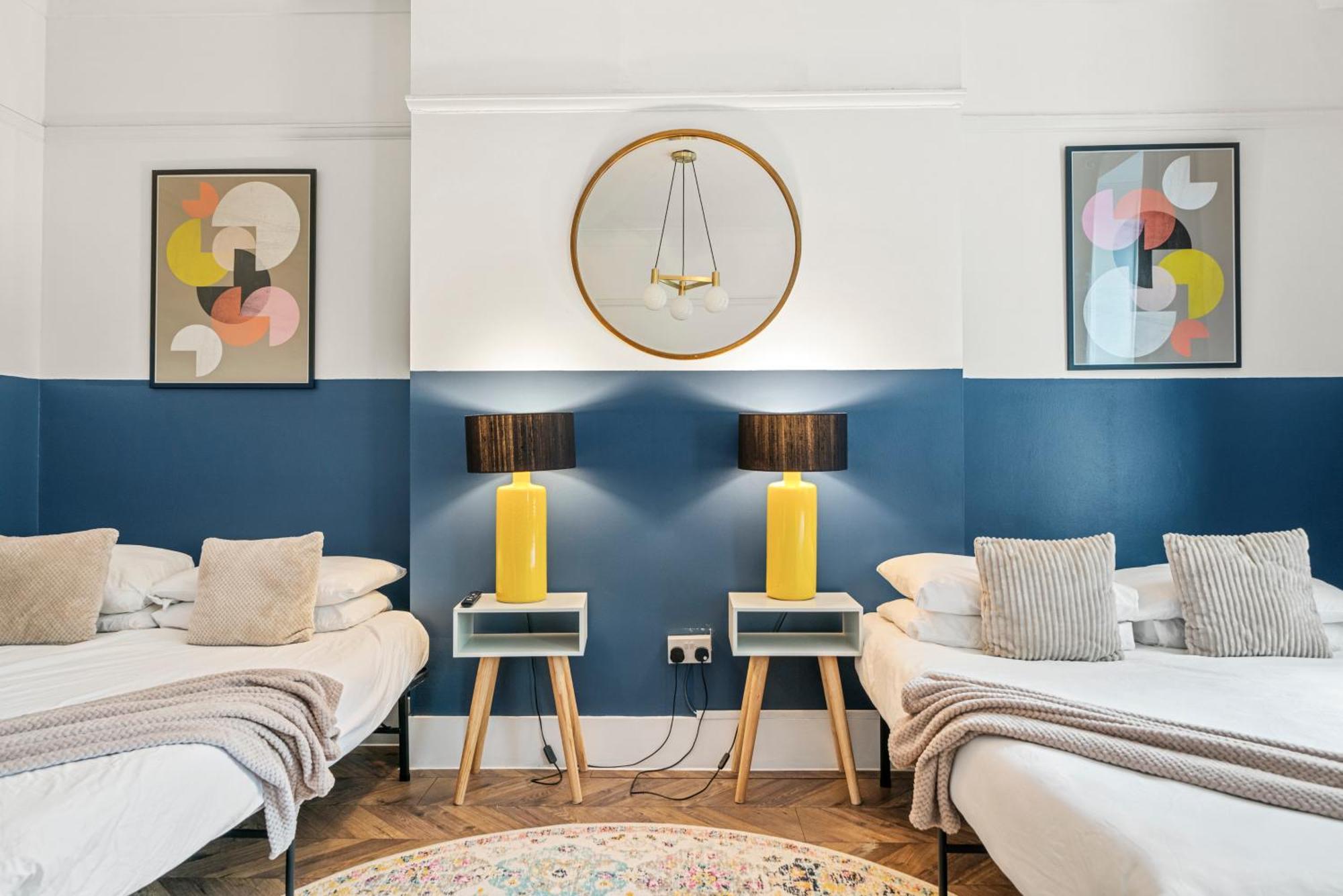 Casa vacanze 5-bedroom In Sleeps 14 Londra